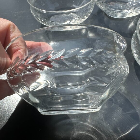 #5730 CUT WREATH PATTERN OPTIC FINGER/BOWL CLEAR - Picture 2 of 10